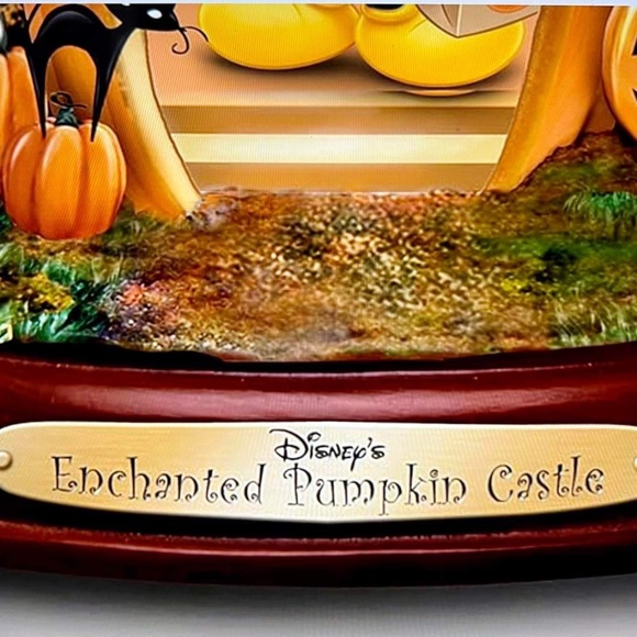 Bradford Exchange Disney Enchanted Pumpkin Castle - Picture 5 of 5